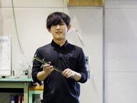 写真：冨田　誠