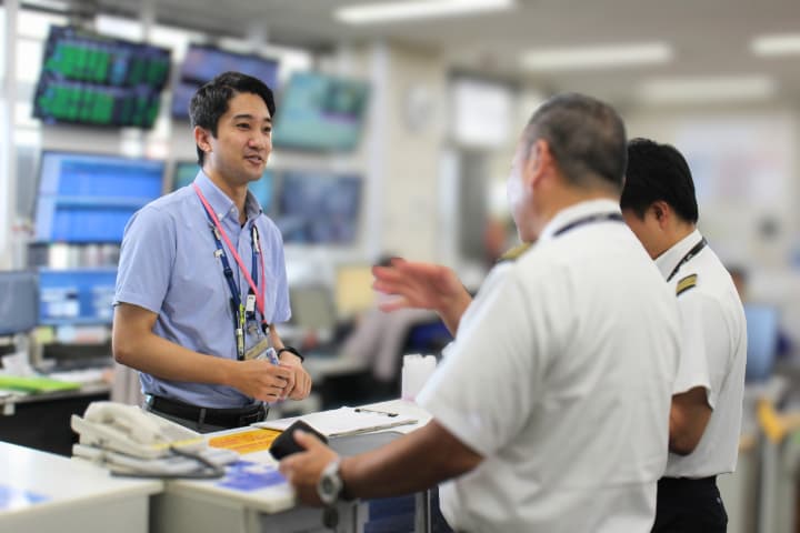 これまでのキャリアについて詳しく教えてください。