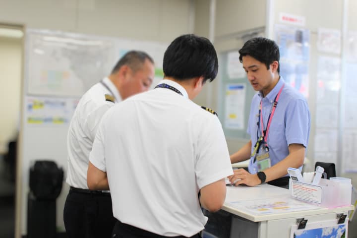 今後、仕事での目標や挑戦したいことはありますか？
